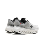 On Cloud Cloud Surfer - Image 3